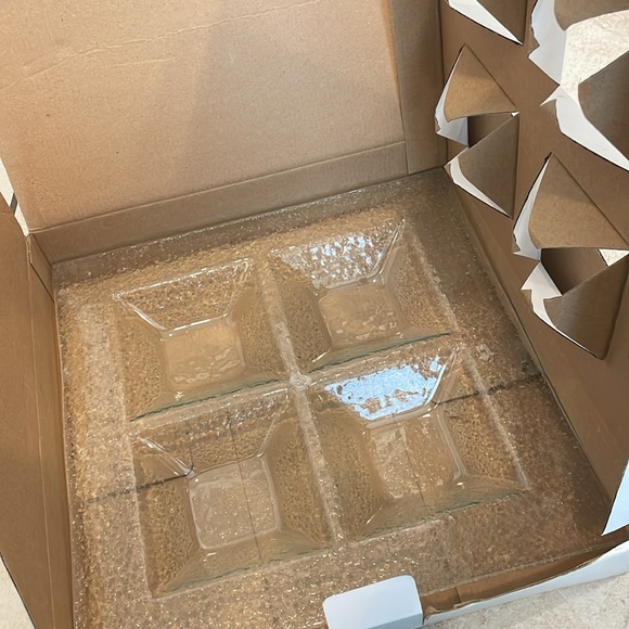 Torre & Tagus Tobu 4 Dish Tapas Set Glass Porcelain Entertaining Serving New - Picture 5 of 6